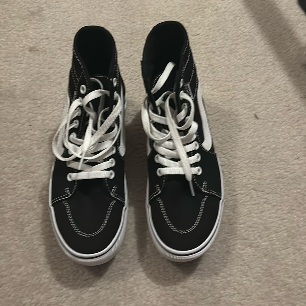 PLATFORM VANS